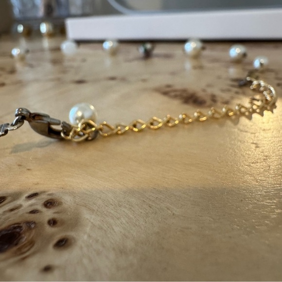 Gold Necklace with Pearl Accents - Picture 4 of 4